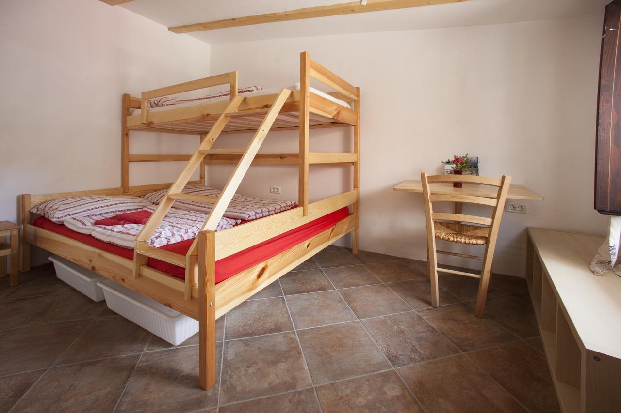 Hostel Xaxid Crni Kal ภายนอก รูปภาพ